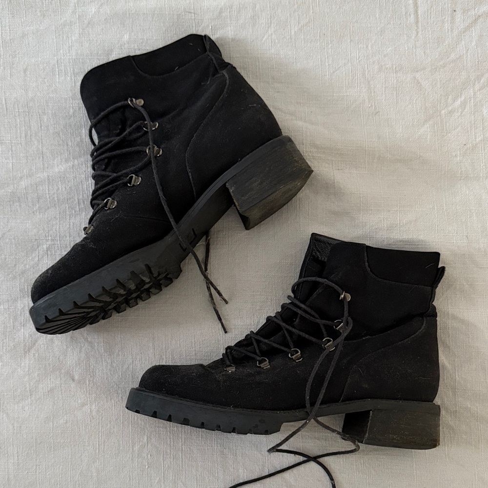 Stuart Weitzman Black Women's Lace-Up Ankle Boots